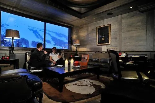 Le Lana Hotel Courchevel 4*,  França
